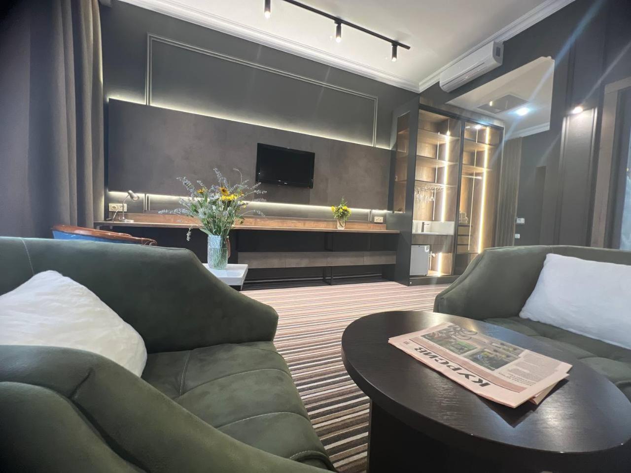 Sapar Standart Hotel Shymkent Luaran gambar
