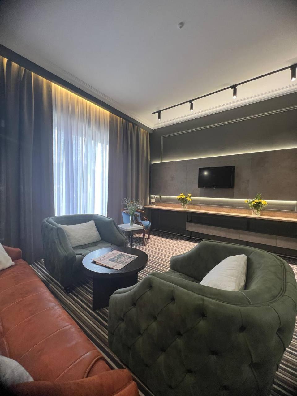 Sapar Standart Hotel Shymkent Luaran gambar