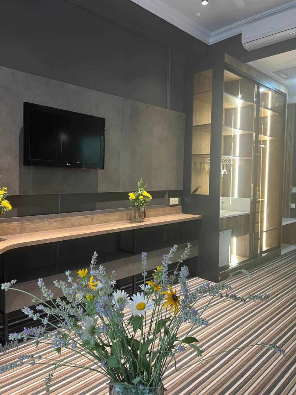 Sapar Standart Hotel Shymkent Luaran gambar